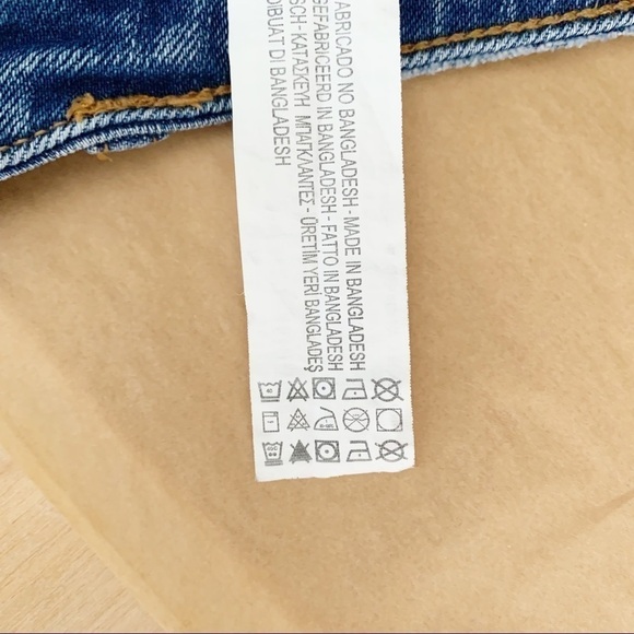 Zara Pearl Embellished Boyfriend Jeans Distressed Raw Step Hem Light Wash Size 0 - Picture 10 of 11